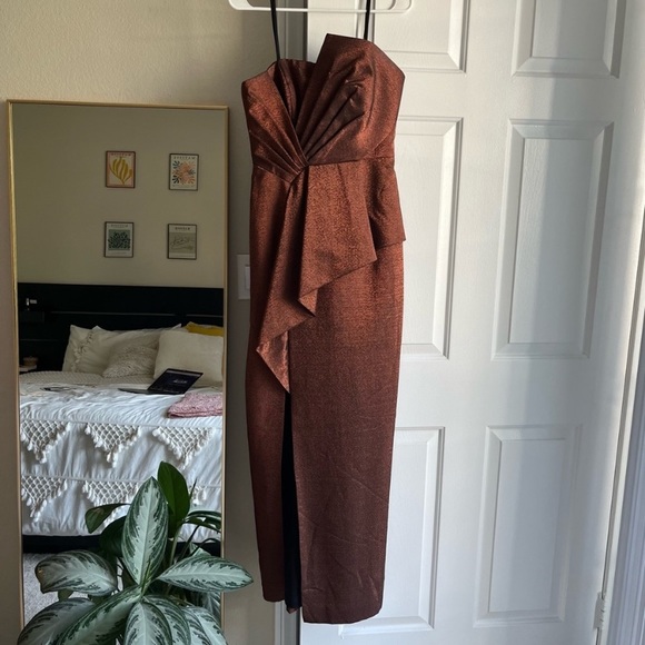 Adrianna Papell gorgeous bronze size 4 dress - Picture 1 of 6